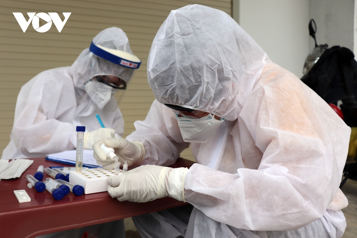 New COVID-19 infections drop by nearly 1,400, 8 fatalities confirmed